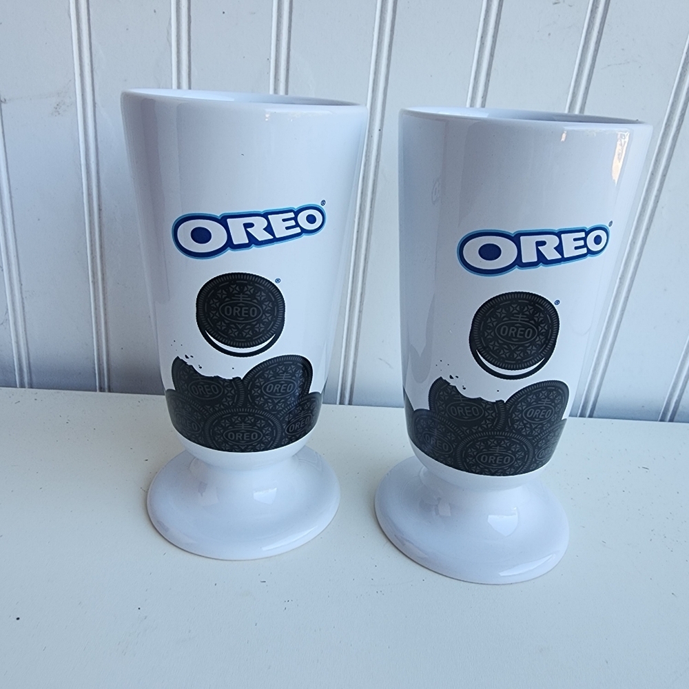 Two Ceramic Tall Oreo Collectible Ice Cream Milkshake Malt Sundae Cup Glasses 7"